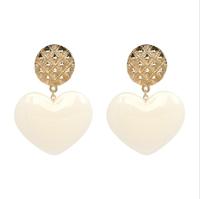 Perzik hart oorbellen retro serie acryl Stud Oorbellen voor vrouwen (wit)