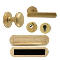 Hardbrass Voordeurset Saturnus/Shadow compleet rechtswijzend - messing getrommeld