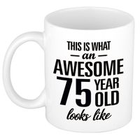 Awesome 75 year cadeau mok / verjaardag beker 300 ml   -