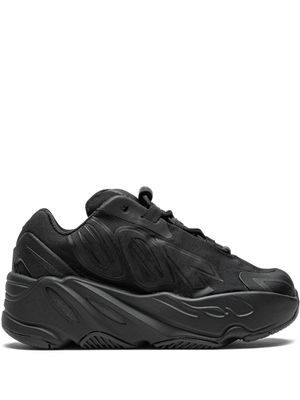 Adidas Yeezy Kids baskets Yeezy Boost 700 MNVN Triple Black - Noir