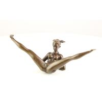 AN EROTIC BRONZE SCULPTURE OF A FEMALE NUDE