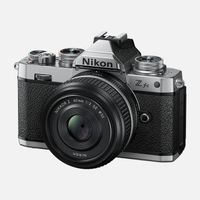 Nikon Z 40mm F/2.0 NIKKOR special edition - thumbnail