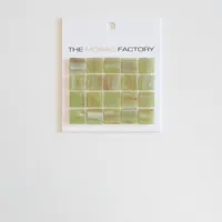 The Mosaic Factory Amsterdam Mozaiek Tegel Vierkant - Licht Groen Glas Goud Serie 322x322 mm