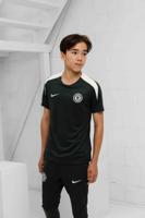 Chelsea Trainingsshirt Junior 2025/2026 - Maat 140 - Kleur: Donkergroen | Soccerfanshop Chelsea Trainingsshirt Junior 2025/2026 - Maat 140 - Kleur: Donkergroen | Soccerfanshop