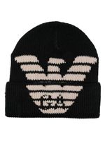 Emporio Armani bonnet nervuré à logo en intarsia - Noir