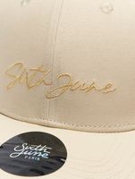 Sixth June / snapback cap Signature Velvet Logo in beige - thumbnail
