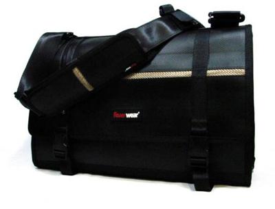 Feuerwear Gordon Messenger 18L Zwart Feuerwear Gordon Messenger 18L Zwart
