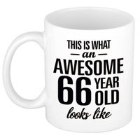 Awesome 66 year cadeau mok / verjaardag beker 300 ml - feest mokken - thumbnail