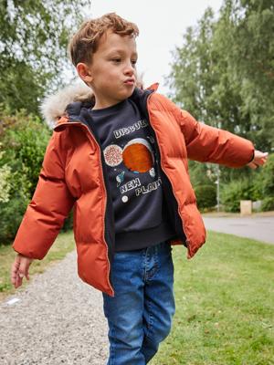 Donsjack met capuchon, fleecevoering en wanten of handschoenen amber