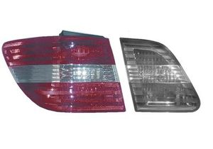 Achterlicht links buiten Gerookt 3045935