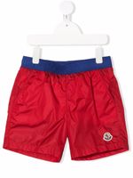 Moncler Enfant short de bain à patch logo - Rouge - thumbnail