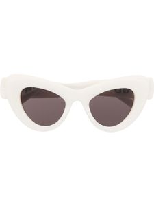 Balenciaga Eyewear lunettes de soleil à monture papillon - Blanc