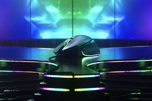 RAZER Basilisk V3 Ergonomische gaming-muis Kabelgebonden Optisch Zwart 11 Toetsen 26000 dpi Verlicht, Ergonomisch