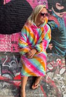 Draagbare deken met capuchon & mouwen - regenboog