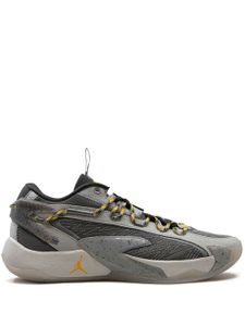 Nike baskets Luka 2 'Caves' - Gris