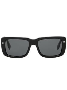 Burberry lunettes de soleil à monture rectangulaire - Noir