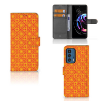 Motorola Edge 20 Pro Telefoon Hoesje Batik Oranje - thumbnail