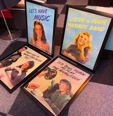 Wurlitzer Ingelijste Reclame Posters - Set van 4 Zwarte Lijsten