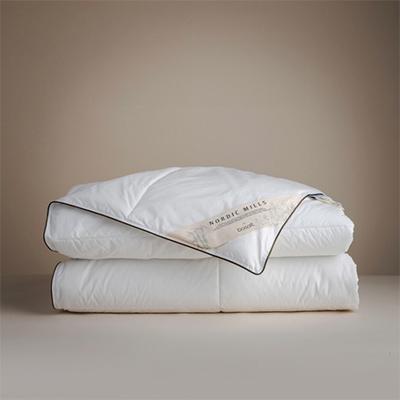 Dekbed Bamboe Vezel 4 Seizoenen - 4 seizoenen - 140x200 cm (Eenpersoons) - Basalt - Dekbed-Discounter.nl