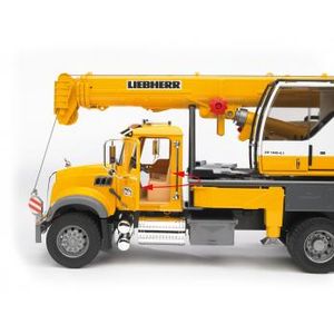 bruder MACK Granite Liebherr Kraanwagen modelvoertuig 02818