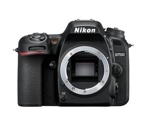 Nikon D7500 + AF-S DX NIKKOR 18-300 VR SLR camerakit 20,9 MP CMOS 5568 x 3712 Pixels Zwart