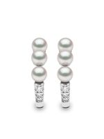 Yoko London boucles d'oreilles Eclipse en or blanc 18ct serties de perles d'Akoya et de diamants - Argent