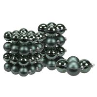 56x stuks glazen kerstballen emerald groen 6, 8 en 10 cm mat/glans