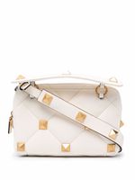 Valentino Garavani pochette matelassée à ornements Roman Stud - Blanc