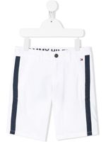 Tommy Hilfiger Junior short chino à bande logo - Blanc