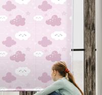 Babykamer rolgordijn vrolijke roze wolken Babykamer rolgordijn vrolijke roze wolken
