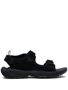 Comme des Garçons Homme sandales à logo imprimé - Noir