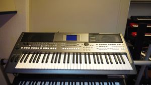 Yamaha PSR-S670 keyboard  FICT20240115-3404