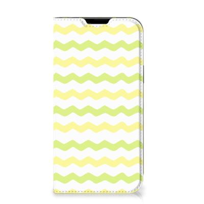 Apple iPhone 14 Plus | Hoesje met Magneet | Waves Yellow