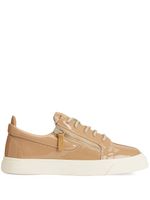 Giuseppe Zanotti baskets Nicki en cuir verni - Tons neutres