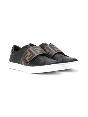 Fendi Kids baskets à fermetures scratch monogrammées - Noir