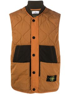 Stone Island gilet matelassé à patch Compass - Marron