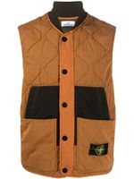 Stone Island gilet matelassé à patch Compass - Marron