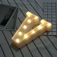 Alfabet V Engelse letter vorm decoratieve licht droge batterij aangedreven warm wit staande opknoping LED vakantie licht