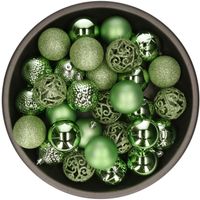 Kunststof kerstballen 37x stuks groen 6 cm