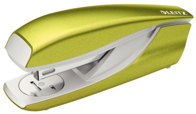 Leitz NeXXt WOW 5502 nietmachine, paars metallic, in een doosje