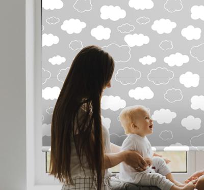 Wolken rolgordijnen Grijze achtergrond met witte cartoon