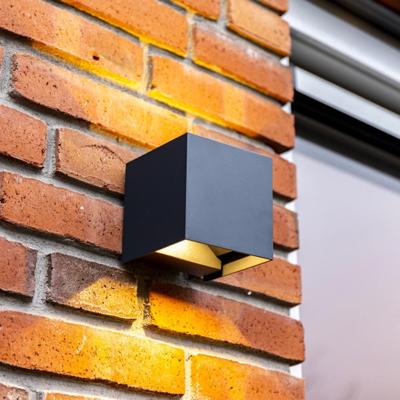 Kansas Dimbare LED Wandlamp - Antraciet - 7 Watt 720lm - 3000K warm wit - IP65 Waterdicht - Up & Downlight - Voor Binnen en Buiten - 30.000 Branduren Kansas Dimbare LED Wandlamp - Antraciet - 7 Watt 720lm - 3000K warm wit - IP65 Waterdicht - Up & Downlight - Voor Binnen en Buiten - 30.000 Branduren