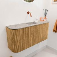 Toiletmeubel Mondiaz Joya Dlux | 93.2 cm | Meubelkleur Oak | Faye wastafel Glace Wasbak Midden | Zonder kraangat(en) Toiletmeubel Mondiaz Joya Dlux | 93.2 cm | Meubelkleur Oak | Faye wastafel Glace Wasbak Midden | Zonder kraangat(en)