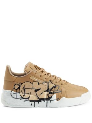 Giuseppe Zanotti baskets en cuir à plaque logo - Tons neutres