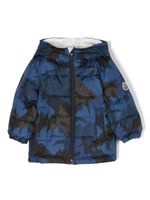 Moncler Enfant veste matelassée à patch logo - Bleu