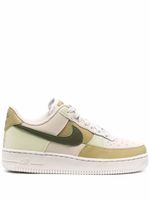 Nike baskets Nike Air Force 1 - Vert - thumbnail