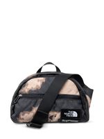 Supreme x The North Face sac banane Roo II - Marron