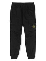 Stone Island Junior pantalon cargo à patch Compass - Noir