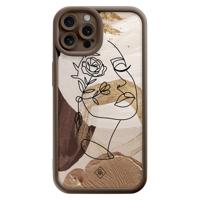 iPhone 12 Pro bruine case - Abstract gezicht bruin