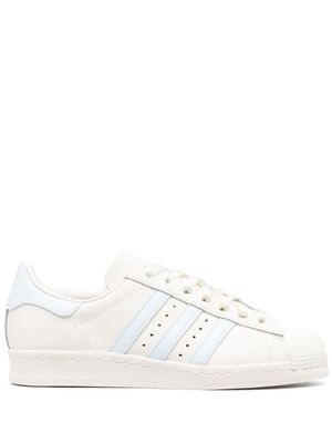 adidas baskets Orignals Superstar 82 - Blanc